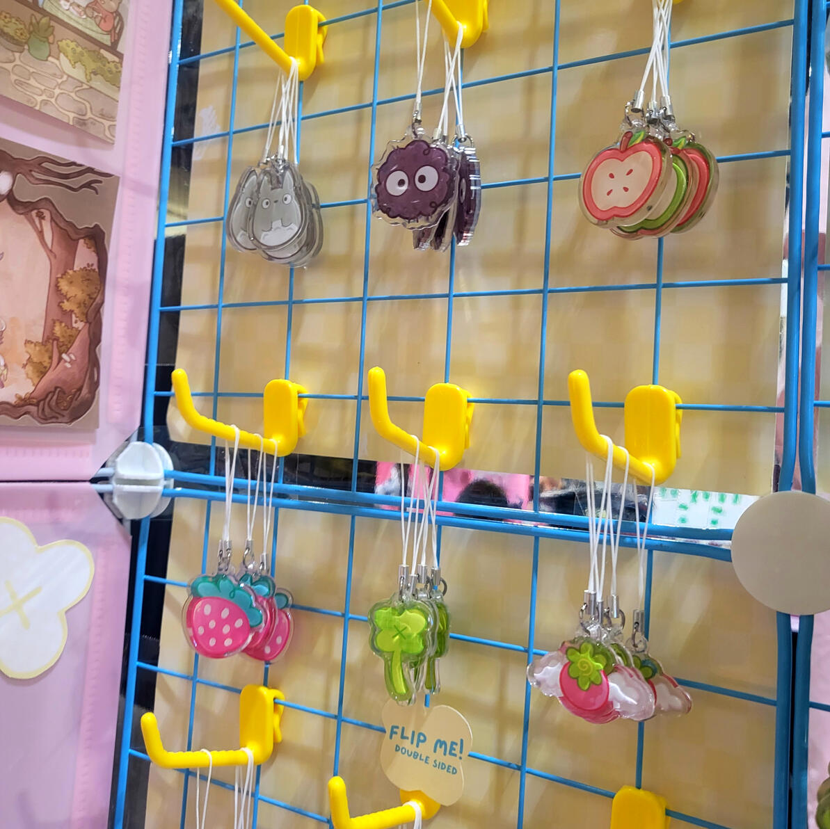 charms!